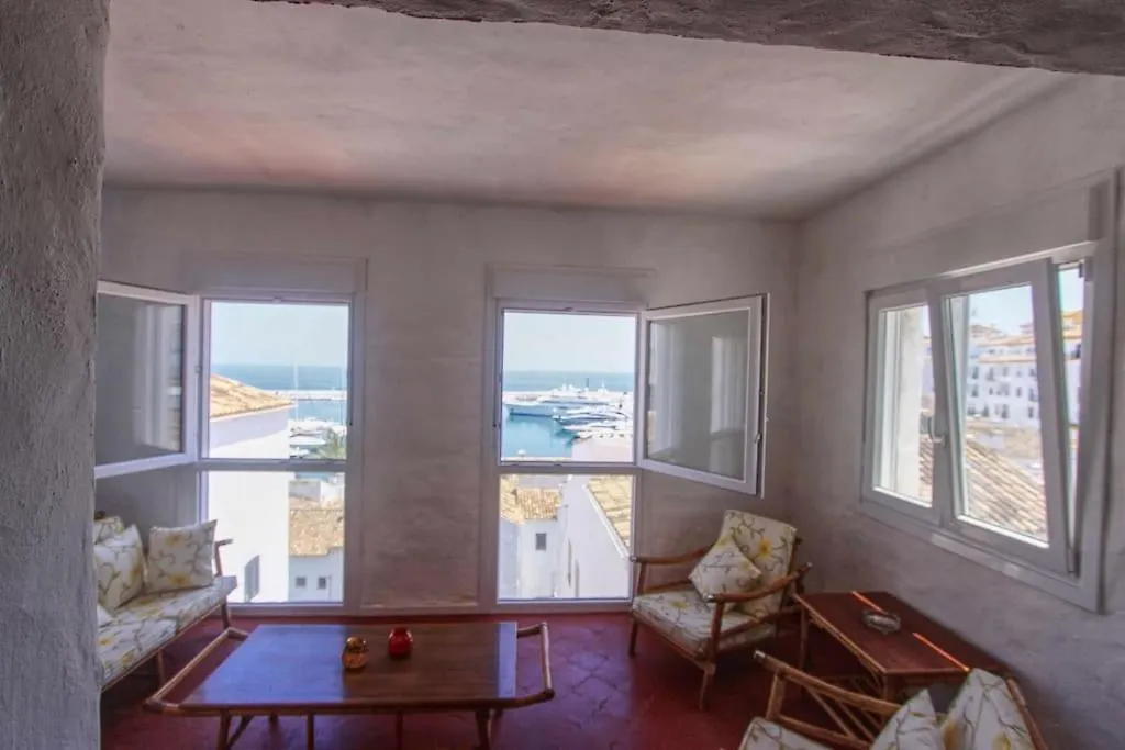 1079 - Frontline Puerto Banus Apartment Marbella 0*,