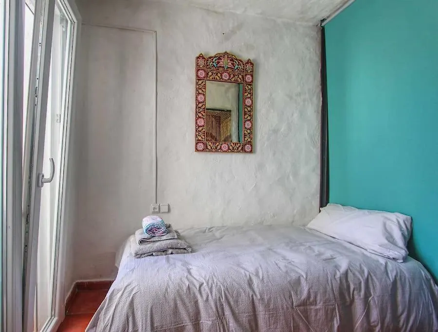 1079 - Frontline Puerto Banus Apartment Marbella Spain